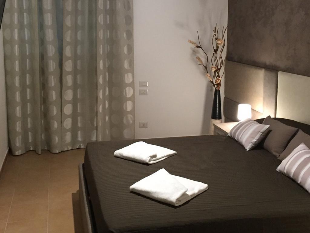 Superior Double Room with Private Internal Bathroom,214575434:JPEG